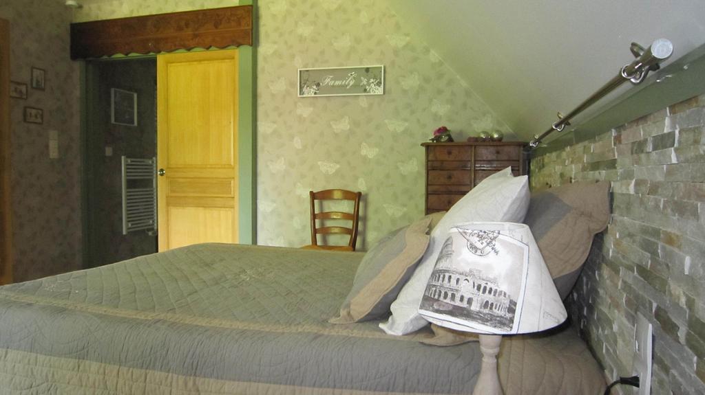 Bed and Breakfast Au Chardon Bleu Nesle Номер фото